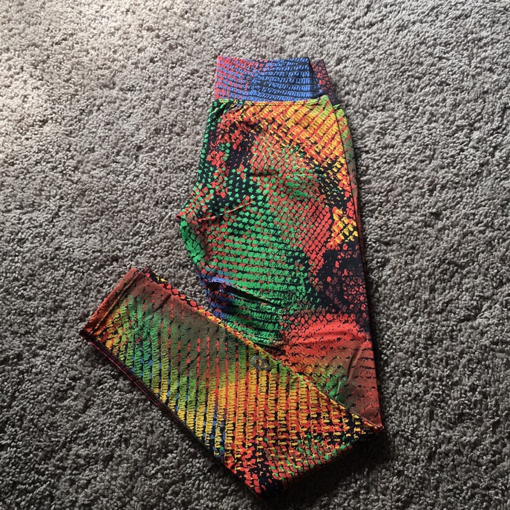 Dona Jo Workout Legging